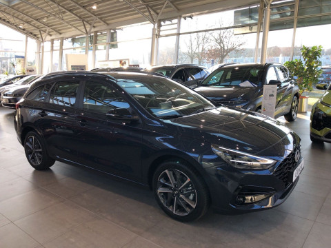 Hyundai i30 Kombi - i30 Kombi Advantage*Navi*RKam*SitzHeiz*Klima*LenkrHeiz