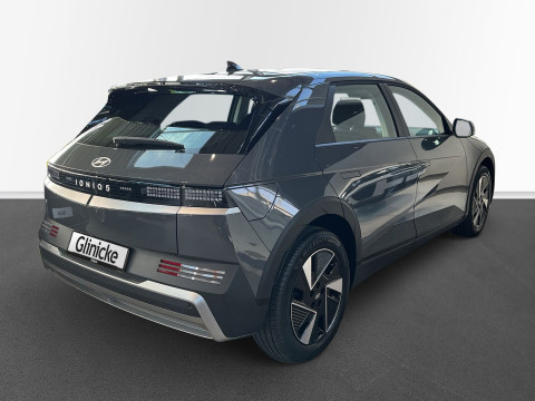 Hyundai IONIQ 5 - IONIQ 5 63 kWh Batterie*W&auml;rmepumpe*SitzHeiz*RKam*Navi*NSCC