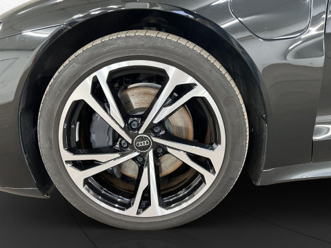 Audi - e-tron GT quattro