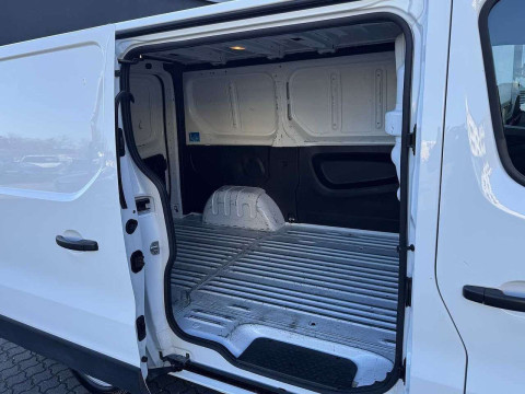 Ansicht 14 - Gebrauchtwagen Fahrzeug, Modell Primastar der Marke Nissan von Verkäufer Auto Emotion GmbH & Co. KG