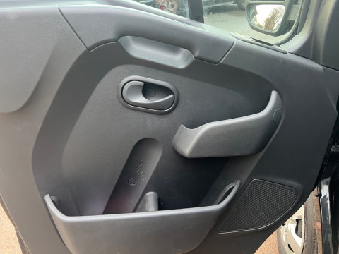 Ansicht 13 - Gebrauchtwagen Fahrzeug, Modell Interstar der Marke Nissan von Verkäufer C. Thomsen GmbH