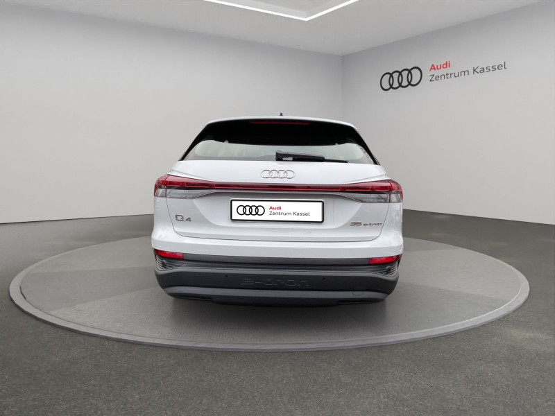 Audi - Q4 e-tron