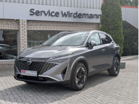 Automodell: Qashqai in der Farbe grau