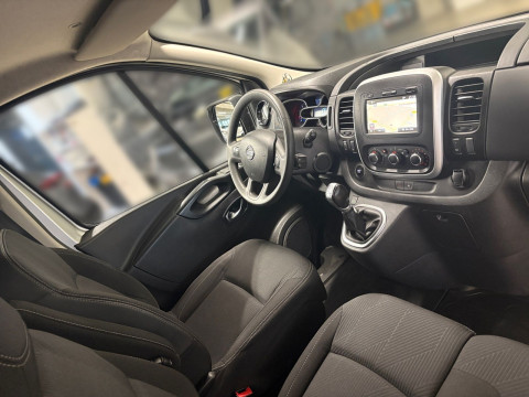 Ansicht 12 - Gebrauchtwagen Fahrzeug, Modell NV300 der Marke Nissan von Verkäufer Autohaus Rabus e.K.