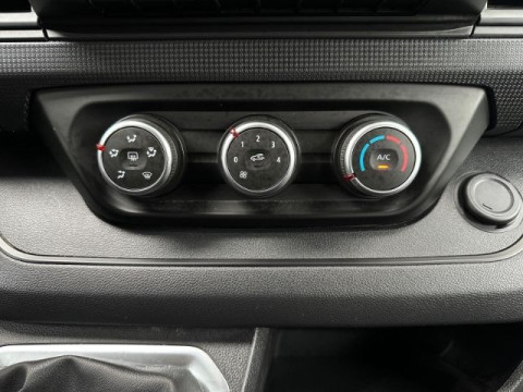 Ansicht 26 - Gebrauchtwagen Fahrzeug, Modell Primastar der Marke Nissan von Verkäufer Autohaus Heinz Hinte GmbH