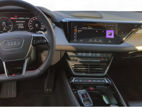 Audi - e-tron GT quattro