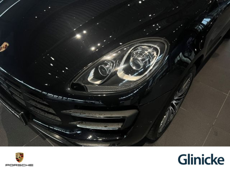 Porsche - Macan