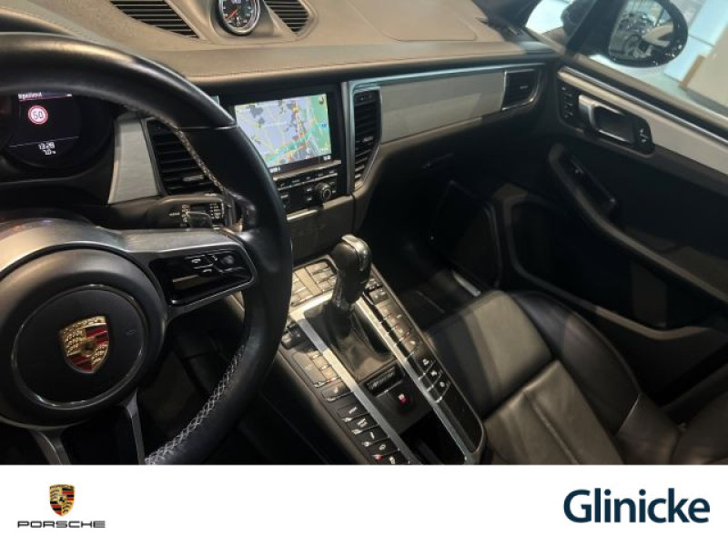 Porsche - Macan