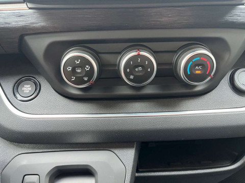 Ansicht 16 - Neuwagen Fahrzeug, Modell Primastar der Marke Nissan von Verkäufer Autohaus Forker GmbH & Co. KG