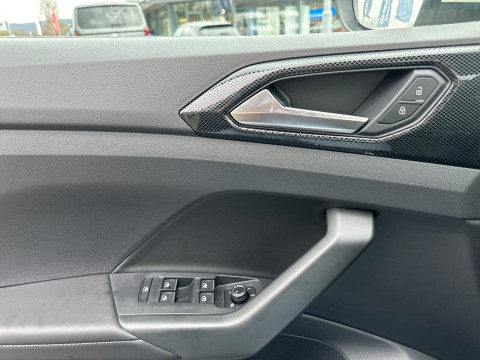 Volkswagen - T-Cross