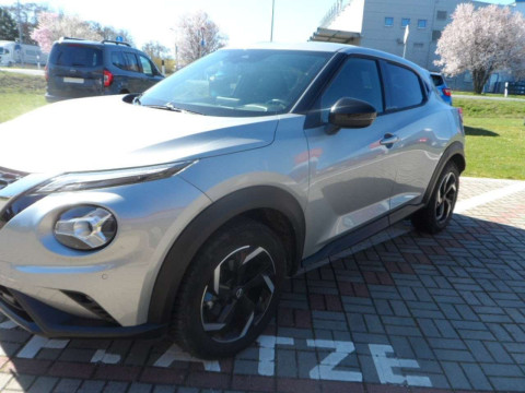 Automodell: Juke in der Farbe silber