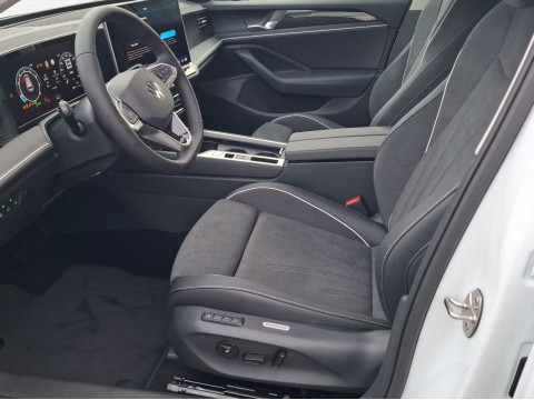 Volkswagen Passat - Passat Business 150 PS DSG | HUD | Massagesitze uvm.