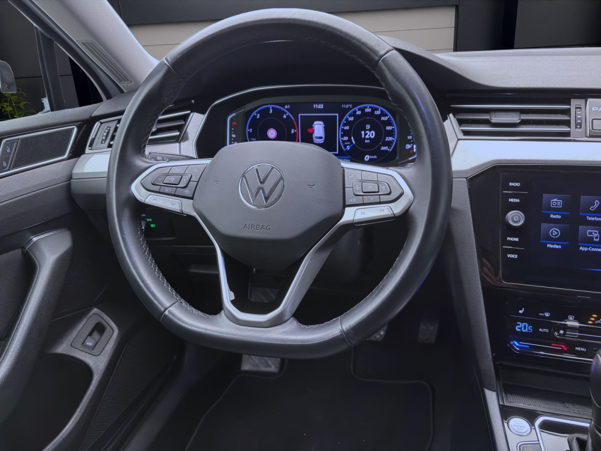 Thumb 10: Volkswagen Passat Variant 2.0 TDI DSG BUSINESS AHK KAMERA PDC NAVI