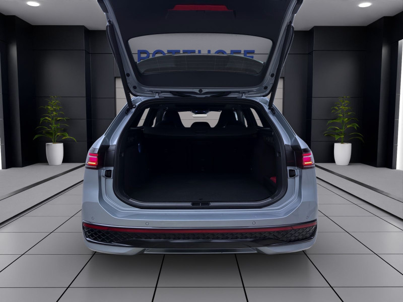 Bild 3: Volkswagen Passat Variant 1.5 TSI eHybrid DSG R-LINE PANO AHK NAVI IQ.LIGHT