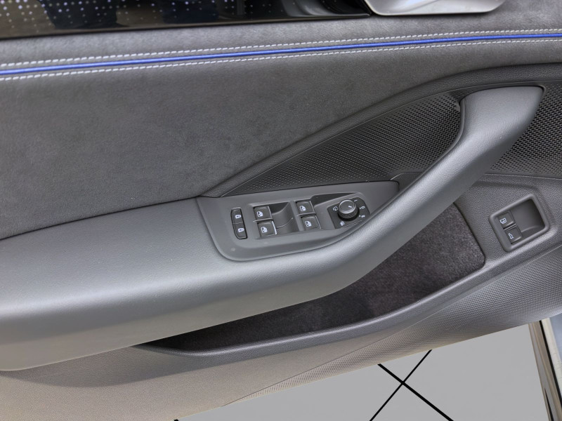 Bild 9: Volkswagen Passat Variant 1.5 TSI eHybrid DSG R-LINE PANO AHK NAVI IQ.LIGHT