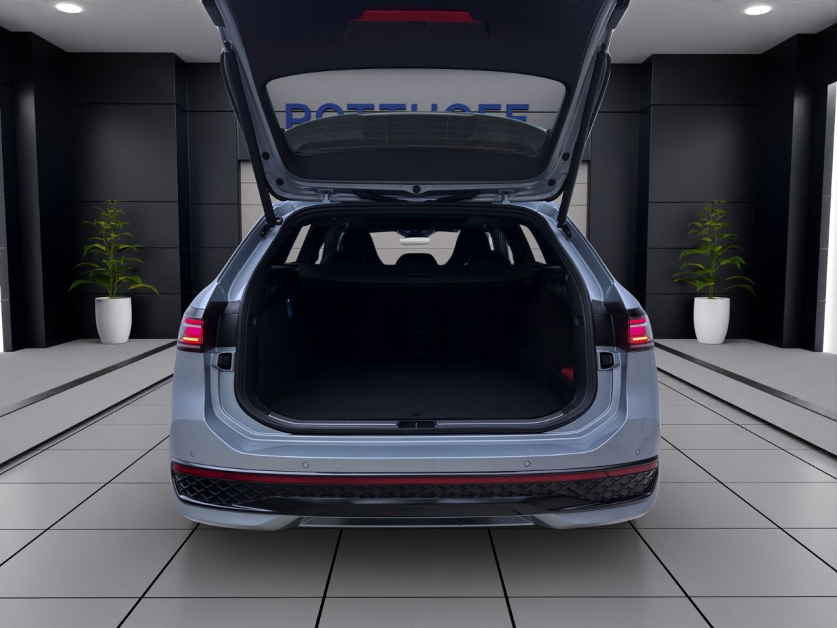 Thumb 3: Volkswagen Passat Variant 1.5 TSI eHybrid DSG R-LINE PANO AHK NAVI IQ.LIGHT