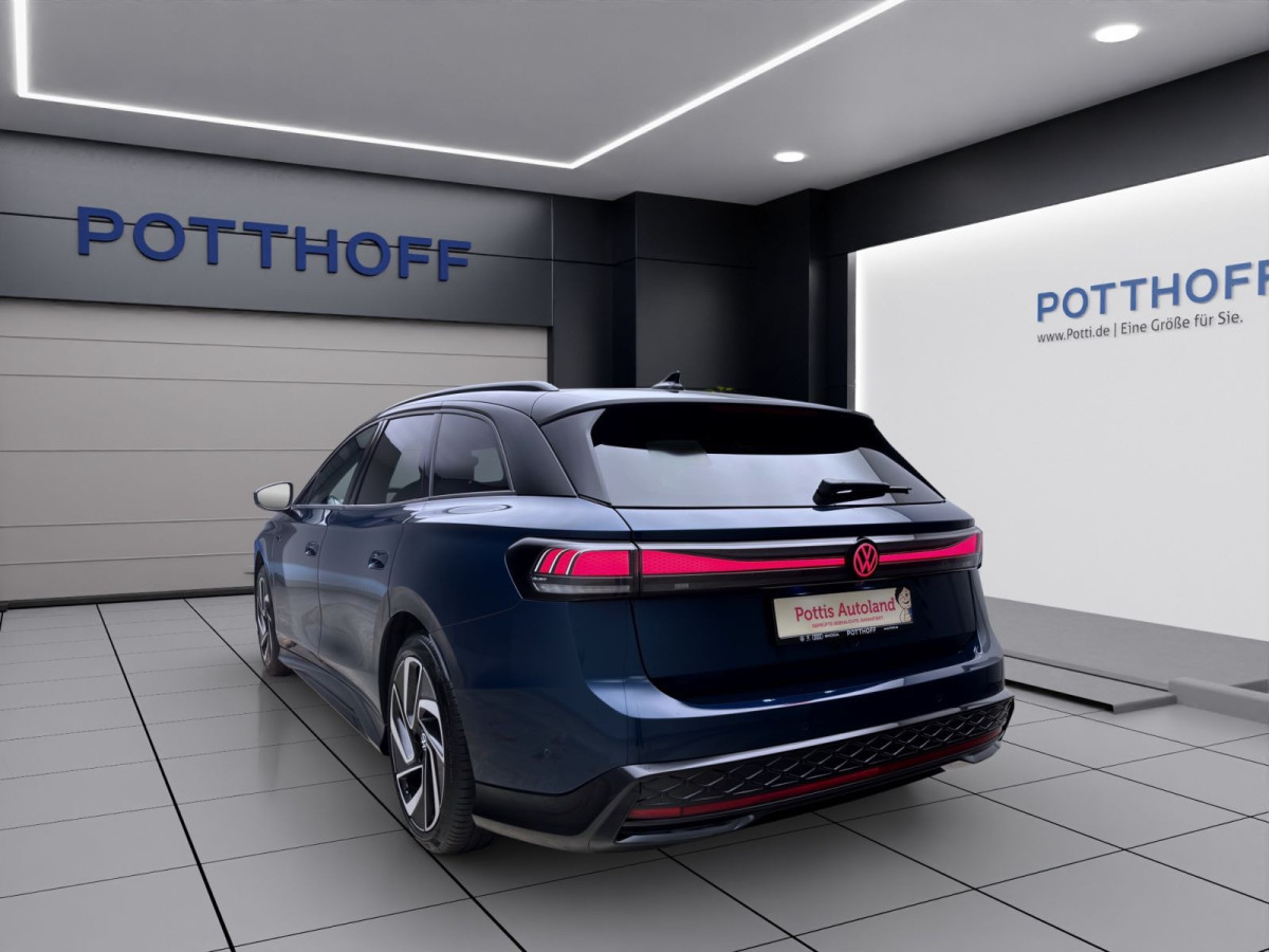 Thumb 1: Volkswagen ID.7 Tourer 4M GTX AHK IQ.LIGHT NAVI ACC