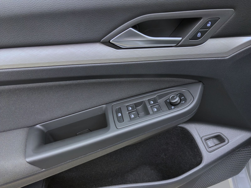 Bild 9: Volkswagen Golf Variant 1.0 eTSI DSG LIFE PANO KAMERA PDC NAVI