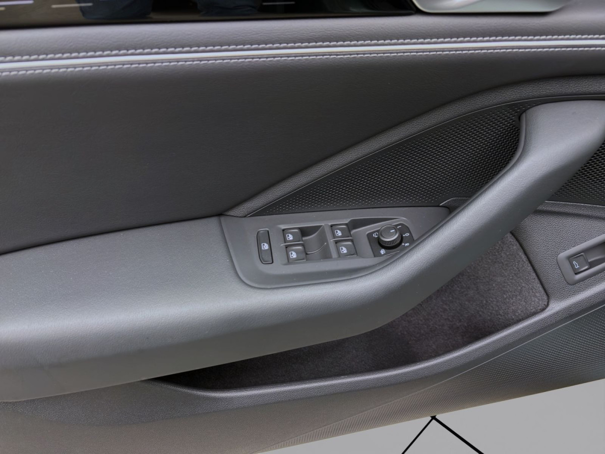 Thumb 9: Volkswagen Passat Variant 2.0 TDI DSG BUSINESS NAVI AHK KAMERA PDC