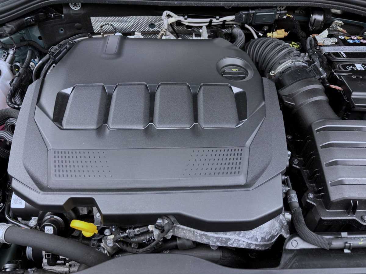 Thumb 16: Volkswagen Passat Variant 2.0 TDI DSG BUSINESS NAVI AHK KAMERA PDC