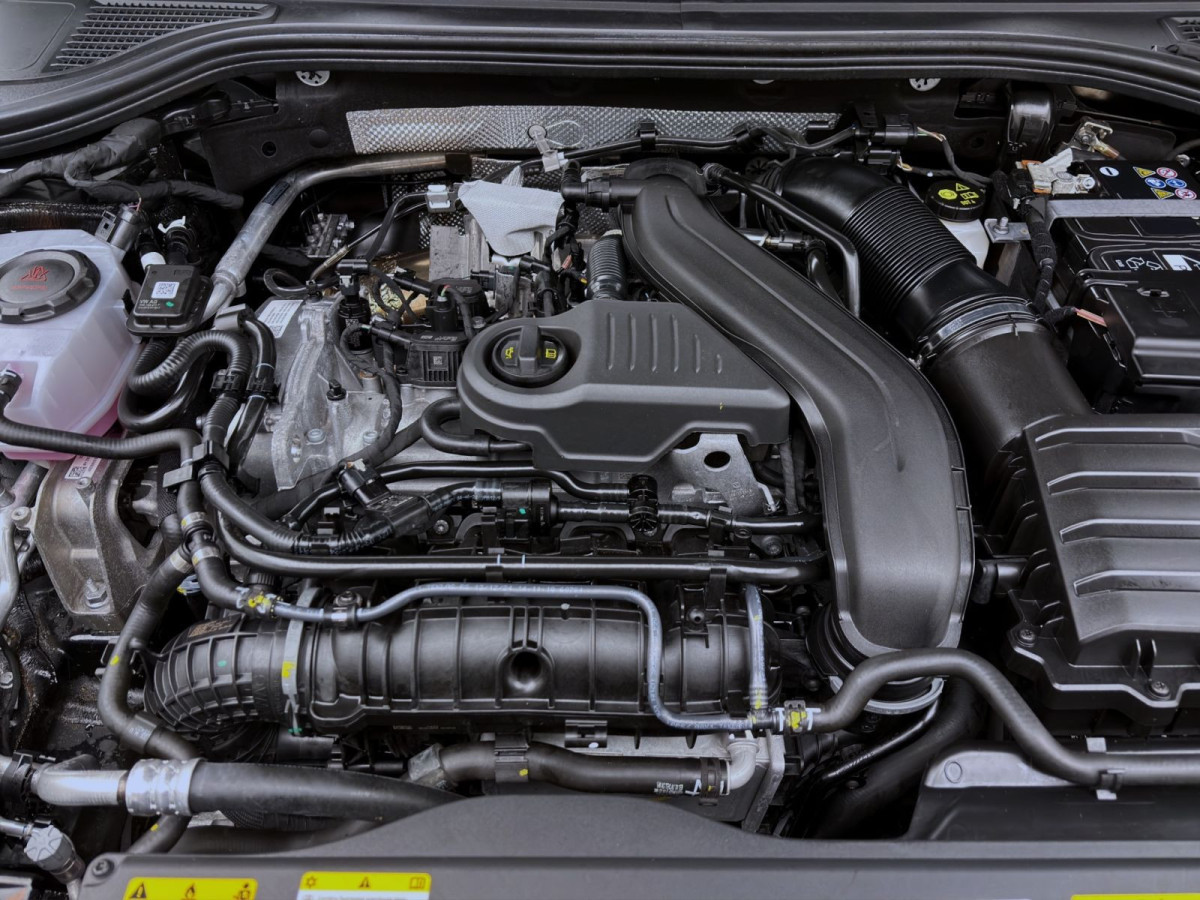 Thumb 16: Volkswagen Passat Variant 1.5 eTSI DSG BUSINESS AHK NAVI KAMERA PDC