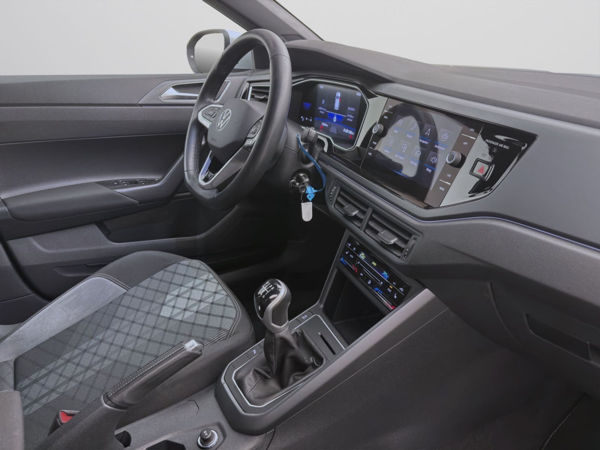 Thumb 15: Volkswagen Taigo 1.0 TSI R-LINE IQ.LIGHT NAVI ACC SITZHZG