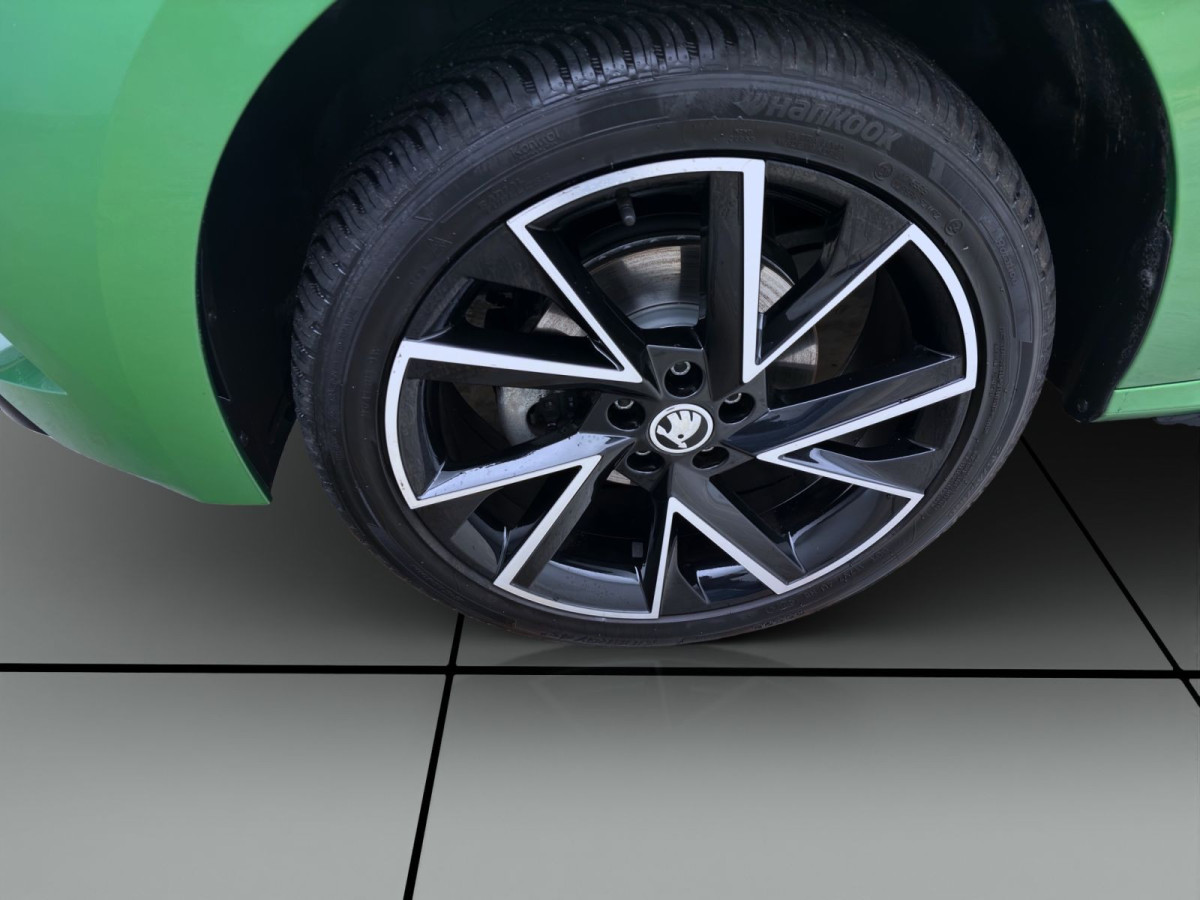 Thumb 7: Škoda Kamiq 1.0 TSI MONTE CARLO PANO KAMERA AHK NAVI