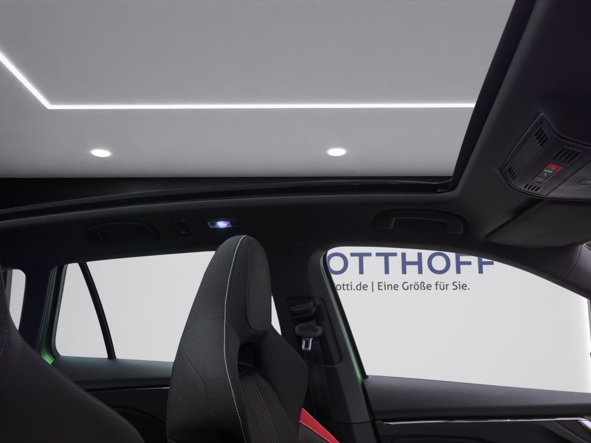 Thumb 16: Škoda Kamiq 1.0 TSI MONTE CARLO PANO KAMERA AHK NAVI