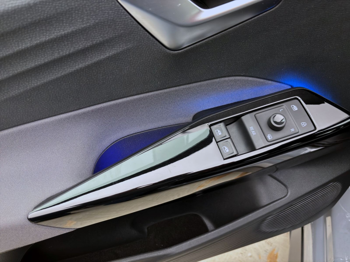 Thumb 9: Volkswagen ID.3 PRO NAVI PDC KLIMA LED DAB+ LM20