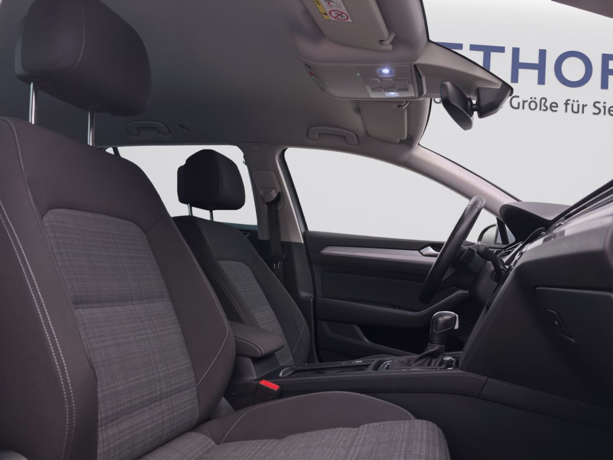 Thumb 15: Volkswagen Passat Variant 2.0 TDI DSG BUSINESS NAVI KAMERA PDC SITZHZG