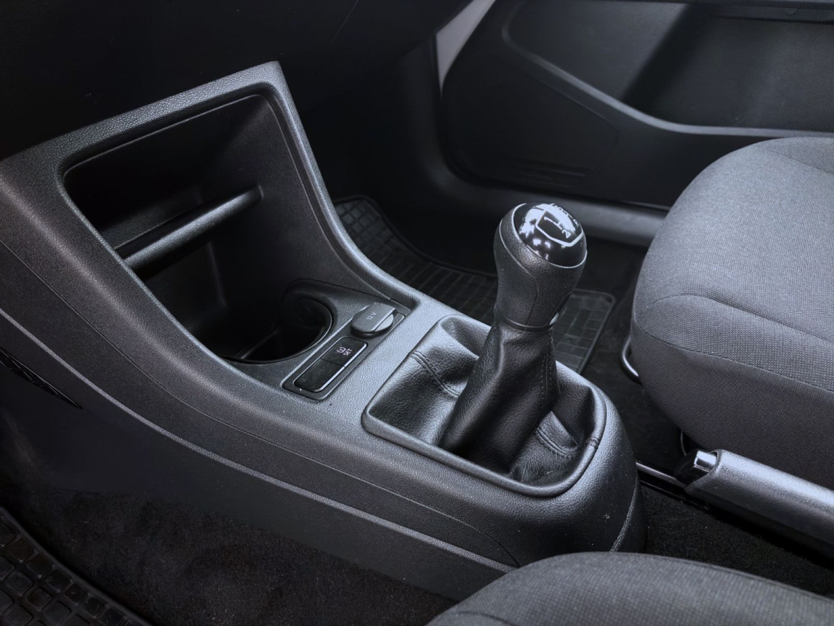 Thumb 13: Volkswagen up! 1.0 MPI MOVE UP! KLIMA SITZHZG BLUETOOTH