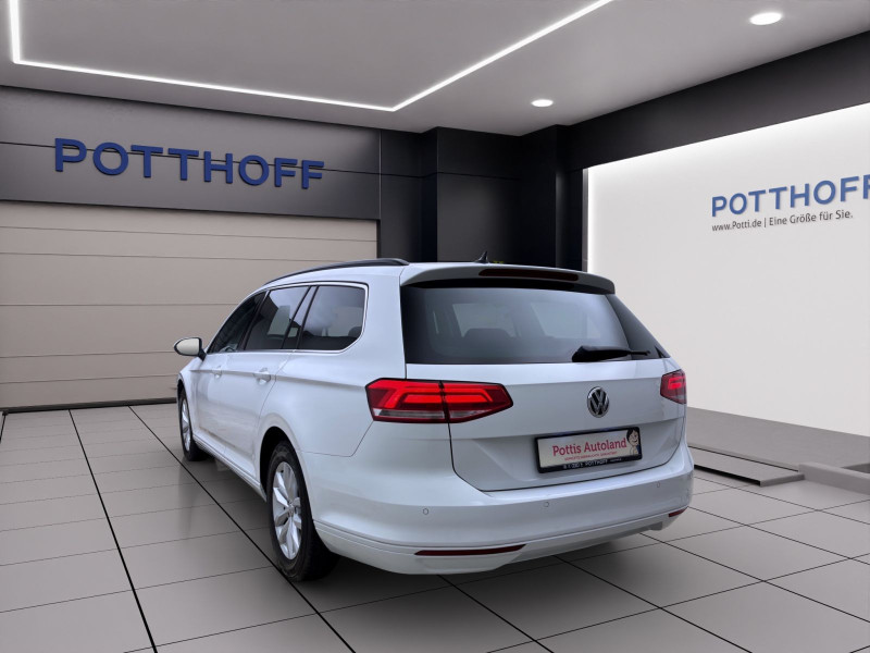 Bild 1: Volkswagen Passat Variant 1.6 TDI DSG COMFORTLINE NAVI ACC PDC KAMERA