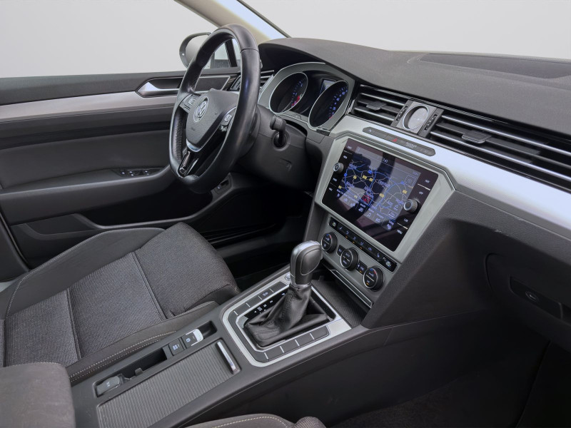 Bild 16: Volkswagen Passat Variant 1.6 TDI DSG COMFORTLINE NAVI ACC PDC KAMERA