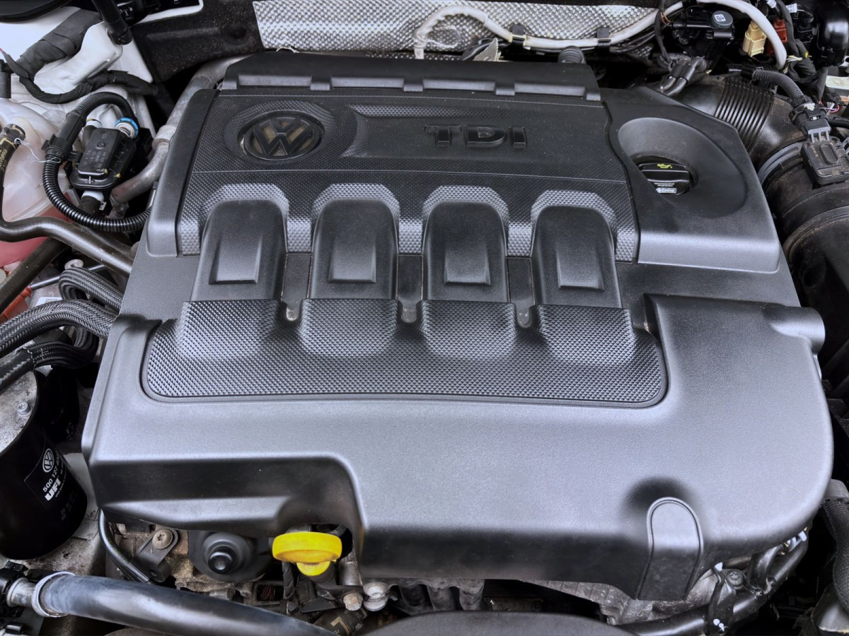 Thumb 17: Volkswagen Passat Variant 1.6 TDI DSG COMFORTLINE NAVI ACC PDC KAMERA