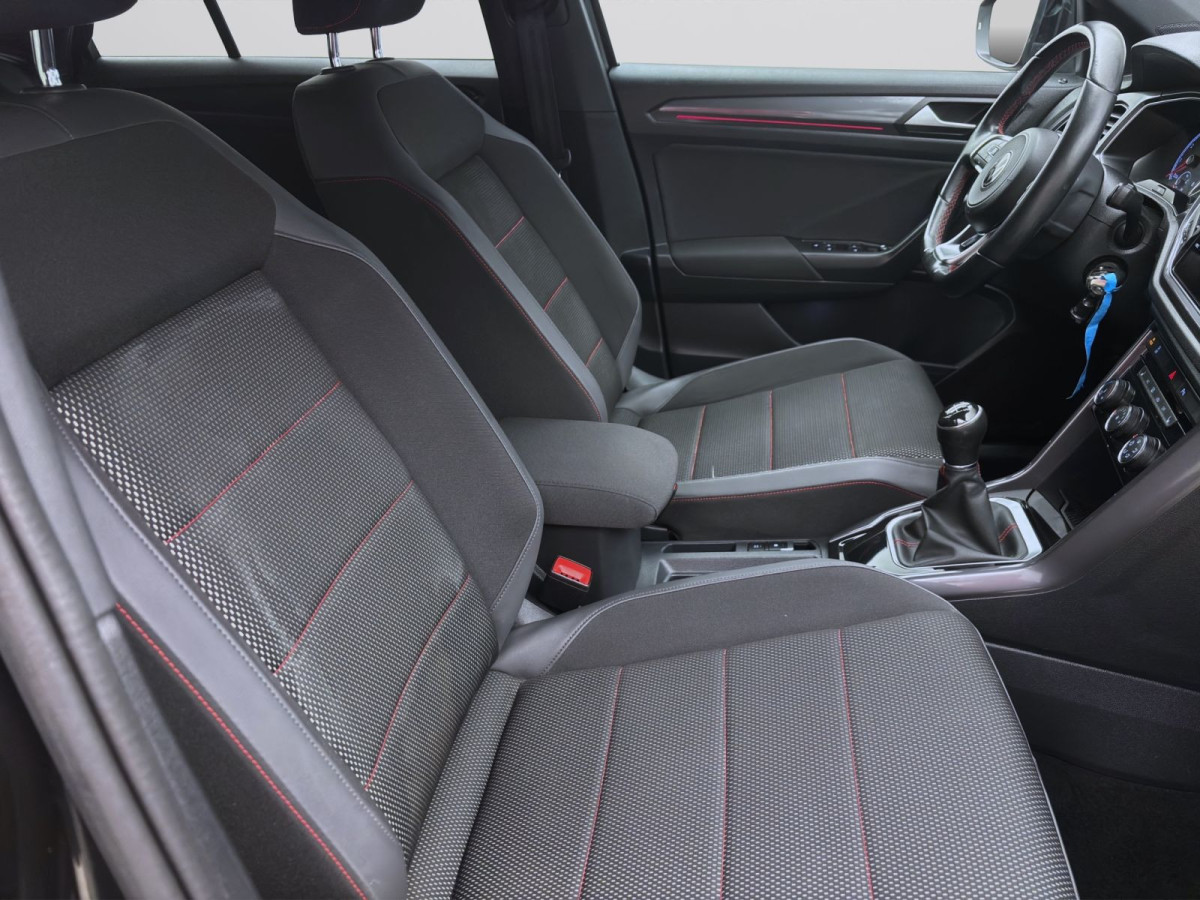 Thumb 15: Volkswagen T-Roc 1.5 TSI SPORT NAVI PDC LED SITZHZG ACC