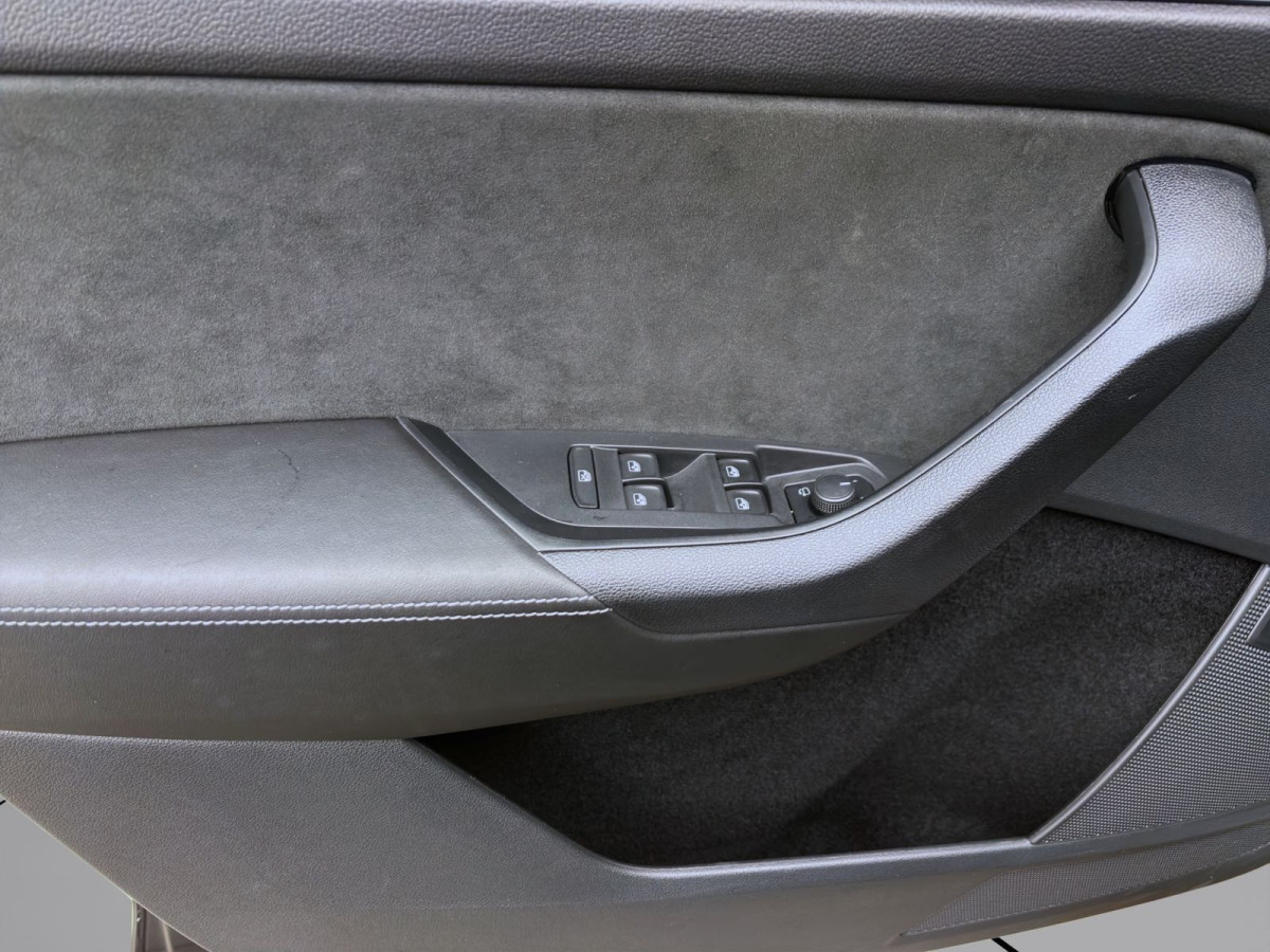 Thumb 9: Škoda Kodiaq 2.0 TSI DSG 4x4 SPORTLINE NAVI KAMERA PDC SITZHZG