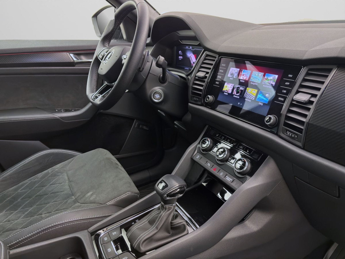Thumb 15: Škoda Kodiaq 2.0 TSI DSG 4x4 SPORTLINE NAVI KAMERA PDC SITZHZG