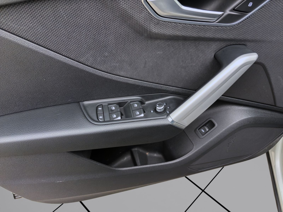 Thumb 9: Audi Q2 35 TFSI ADVANCED VIRTUAL NAVI LM17 KLIMA