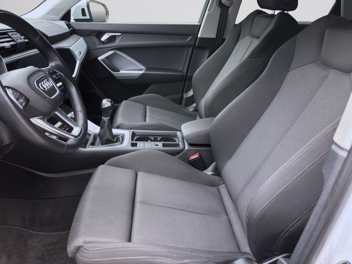 Thumb 8: Audi Q3 35 TFSI S LINE STANDHZG SPORTSITZE SITZHZG