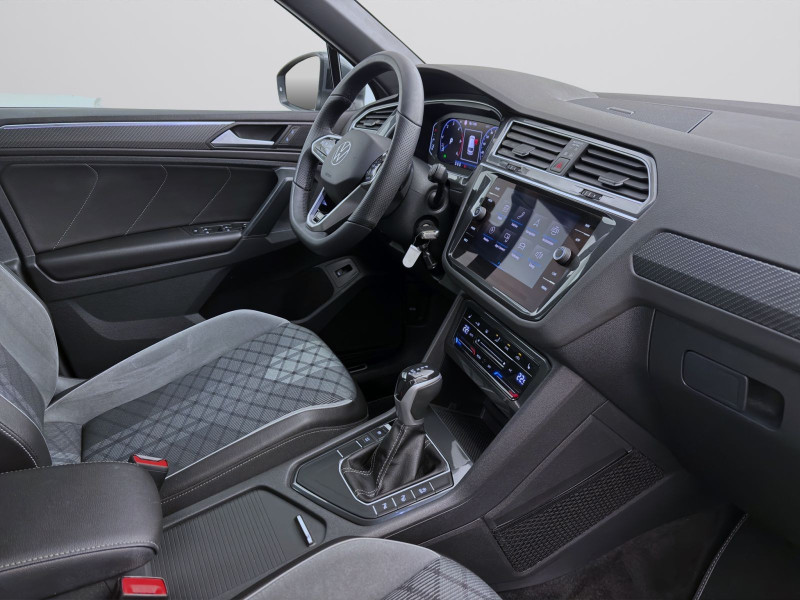 Bild 15: Volkswagen Tiguan 2.0 TDI DSG R-LINE NAVI IQ.LIGHT PDC SITZHZG