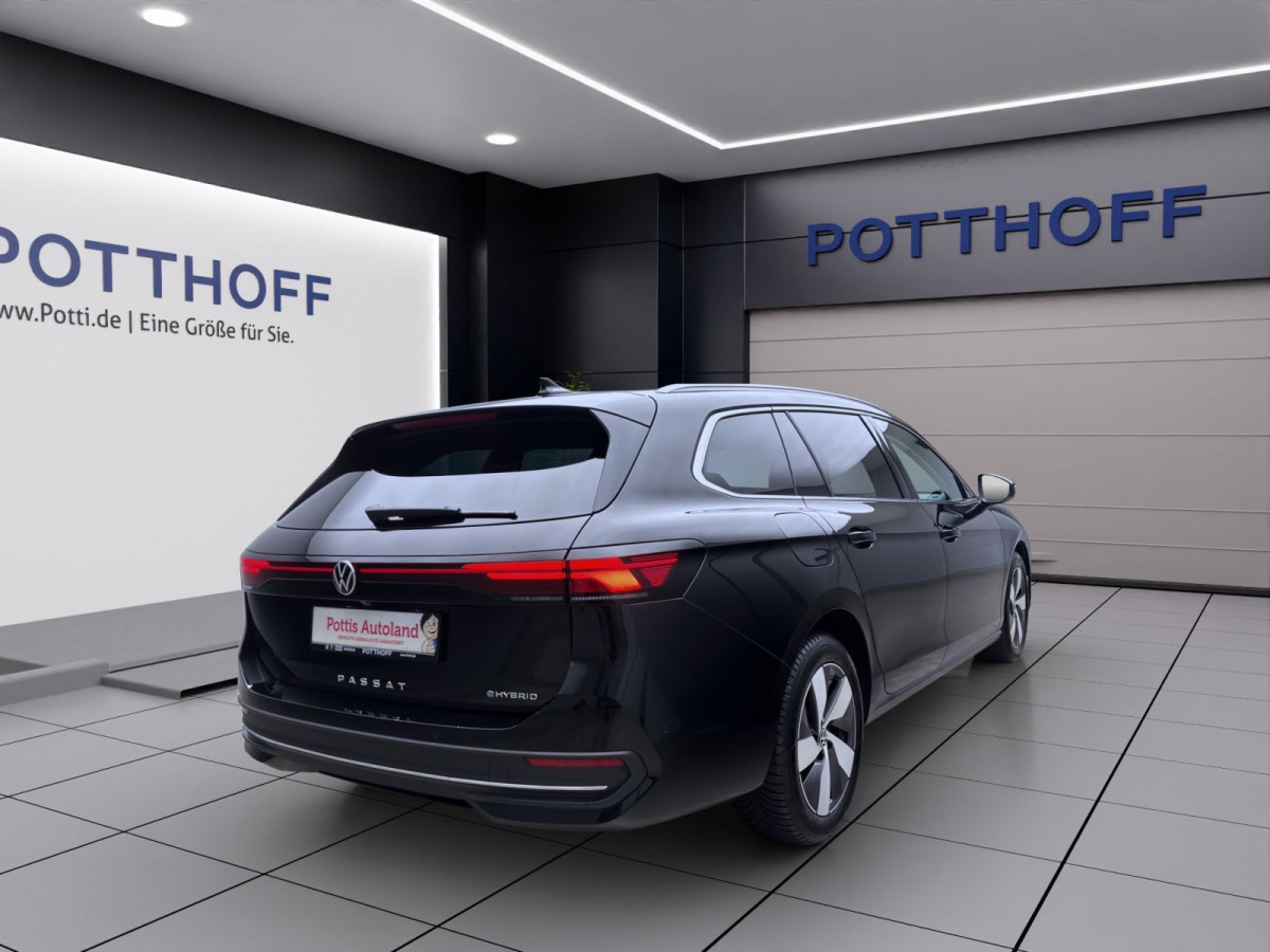 Thumb 4: Volkswagen Passat Variant 1.5 TSI eHybrid BUSINESS NAVI AHK KAMERA KLIMA