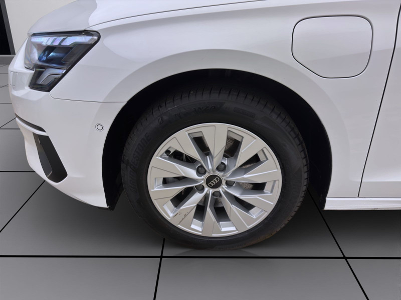 Bild 7: Audi A3 Sportback 40 TFSIe NAVI HuD LED KAMERA