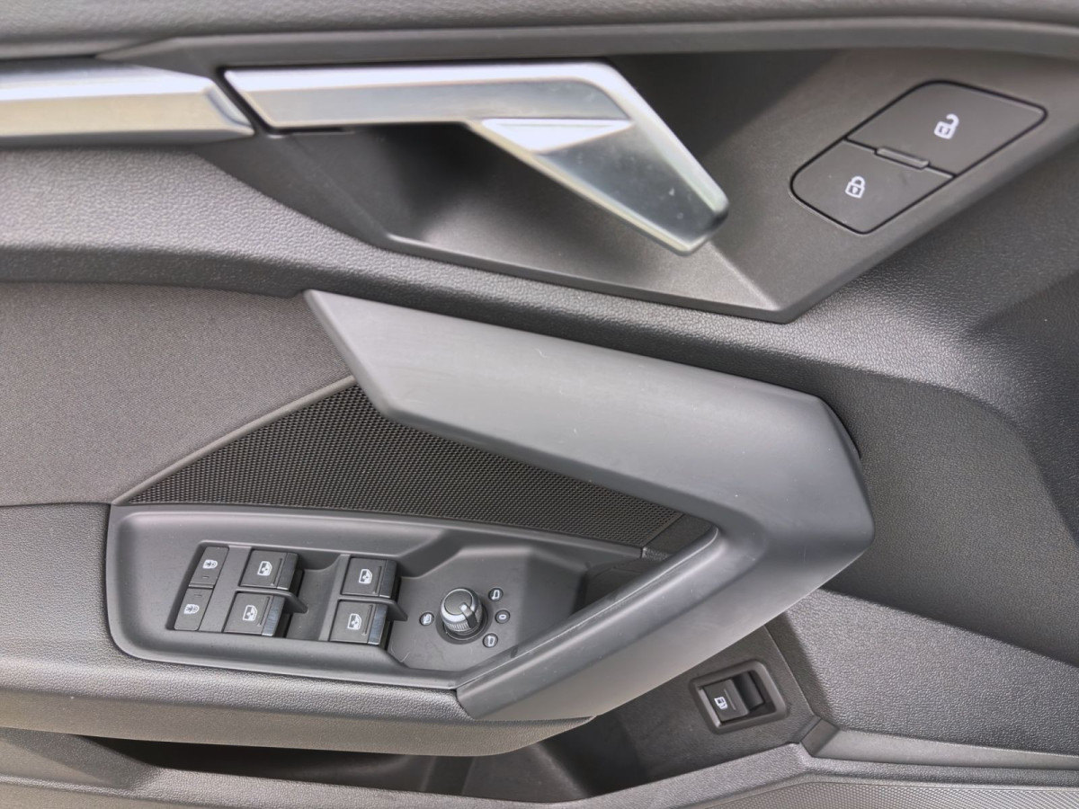 Thumb 9: Audi A3 Sportback 40 TFSIe NAVI HuD LED KAMERA