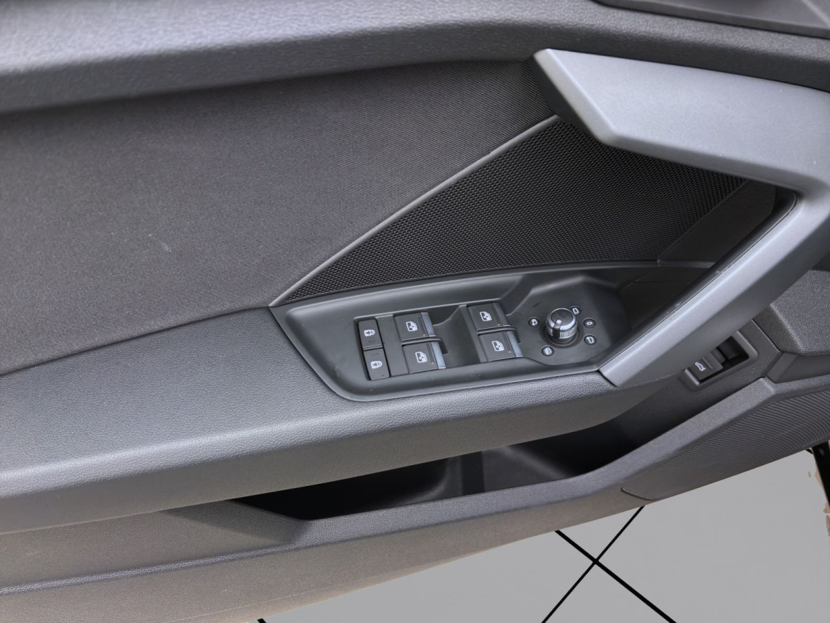 Thumb 8: Audi A3 Limousine 35 TFSI ADVANCED AHK KAMERA NAVI+ PDC