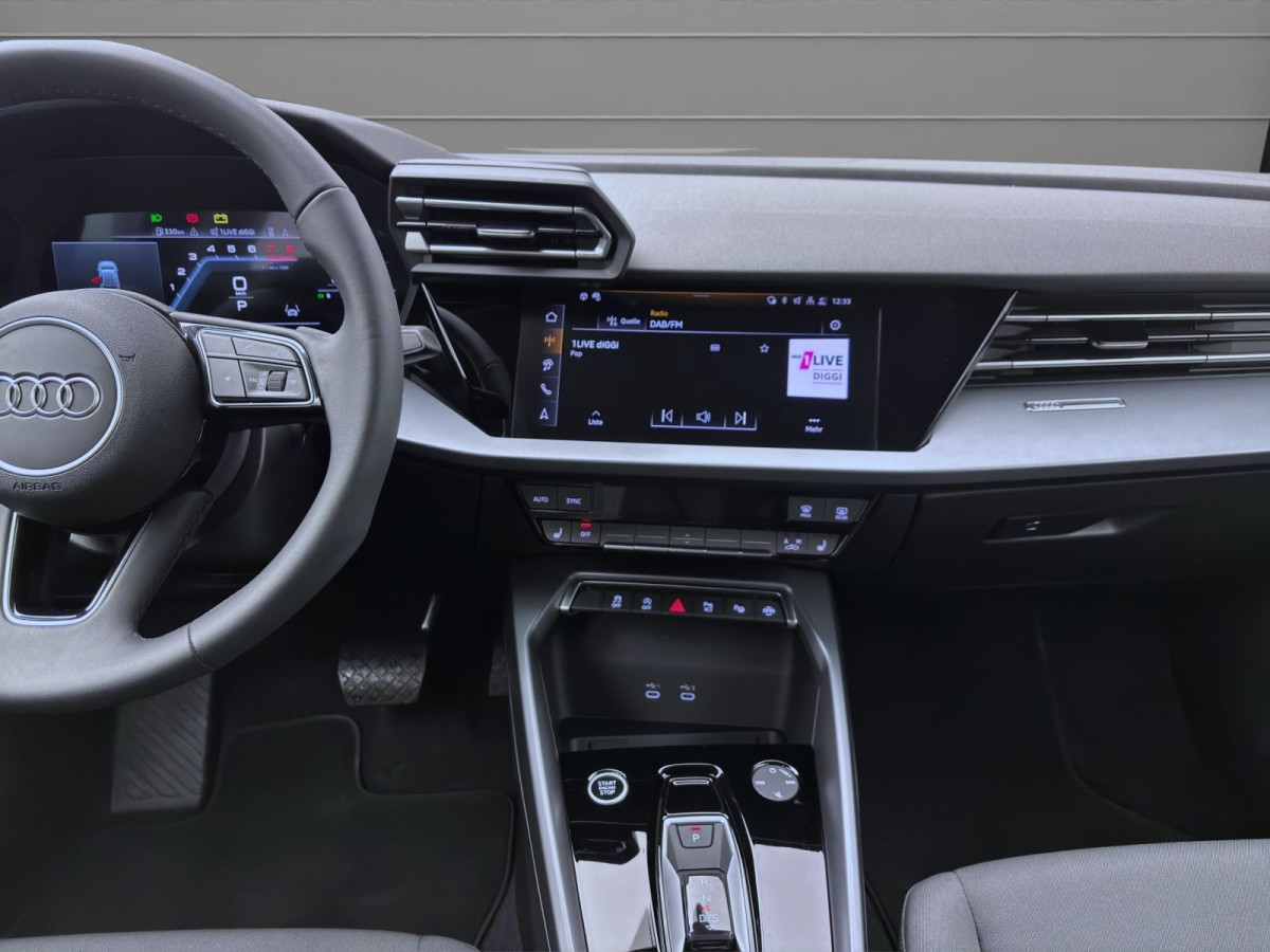 Thumb 11: Audi A3 Limousine 35 TFSI ADVANCED AHK KAMERA NAVI+ PDC