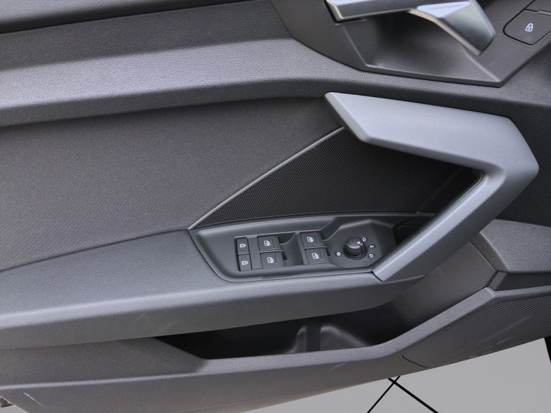 Bild 9: Audi A3 Sportback 30 TFSI S LINE NAVI SITZHZG PDC VIRTUAL