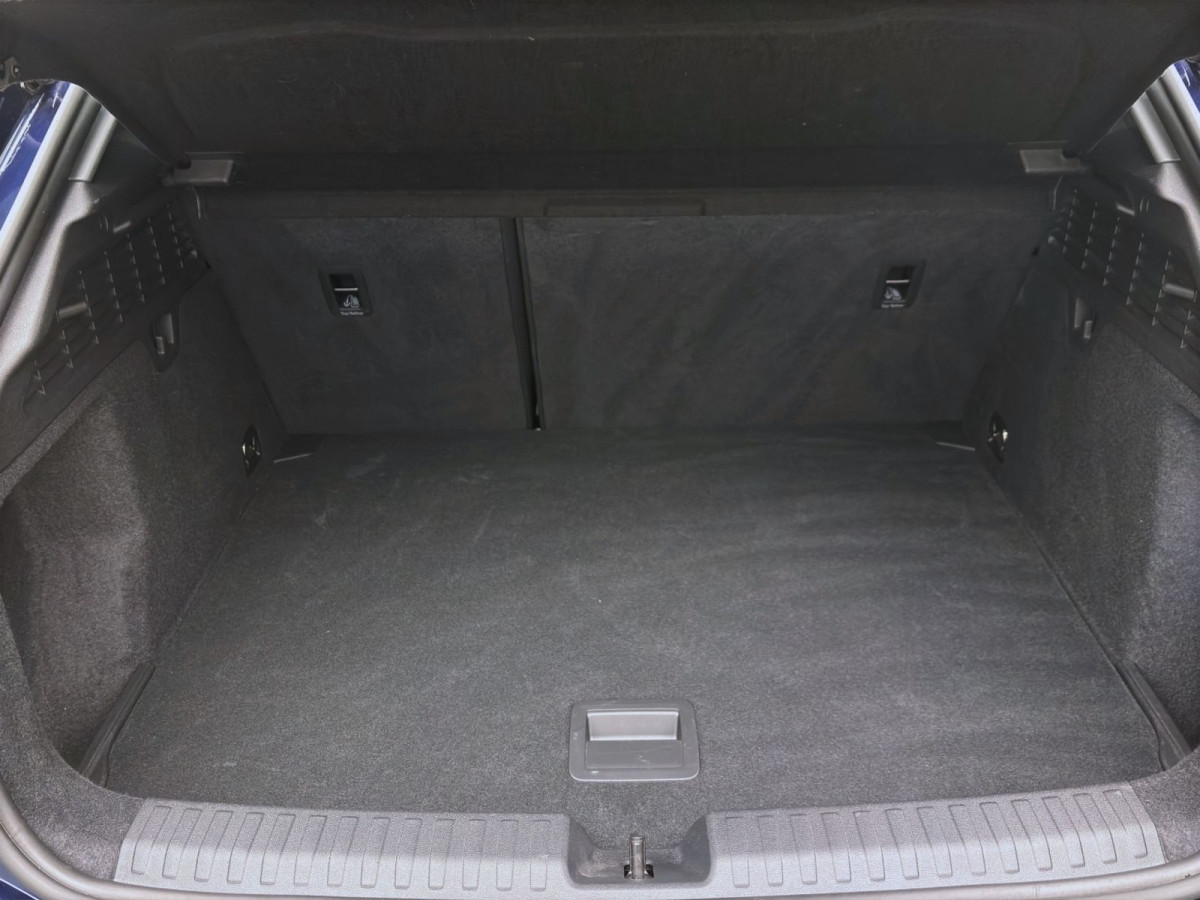 Thumb 3: Audi A3 Sportback 35 TFSI AHK SITZHZG PDC KLIMA