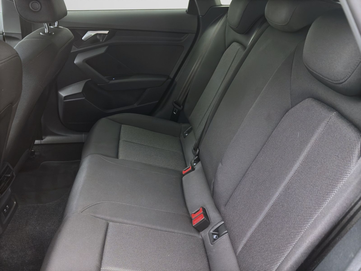 Thumb 13: Audi A3 Sportback 35 TFSI AHK SITZHZG PDC KLIMA