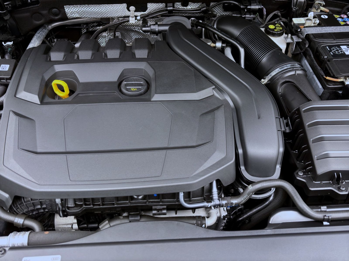 Thumb 16: Audi A3 Sportback 35 TFSI AHK SITZHZG PDC KLIMA