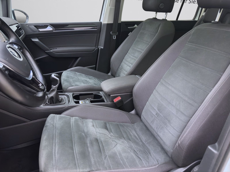 Bild 8: Volkswagen Touran 2.0 TDI COMFORTLINE PANO AHK NAVI DCC